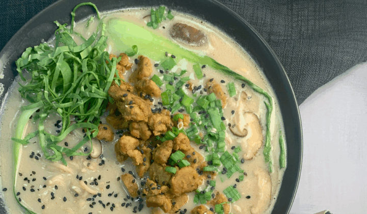 MUU Papupala Curry Ramen