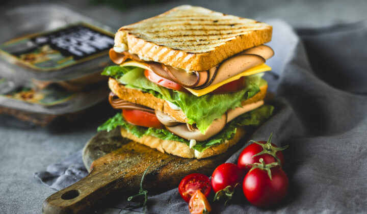 MUU Savukalgguna Club Sandwich