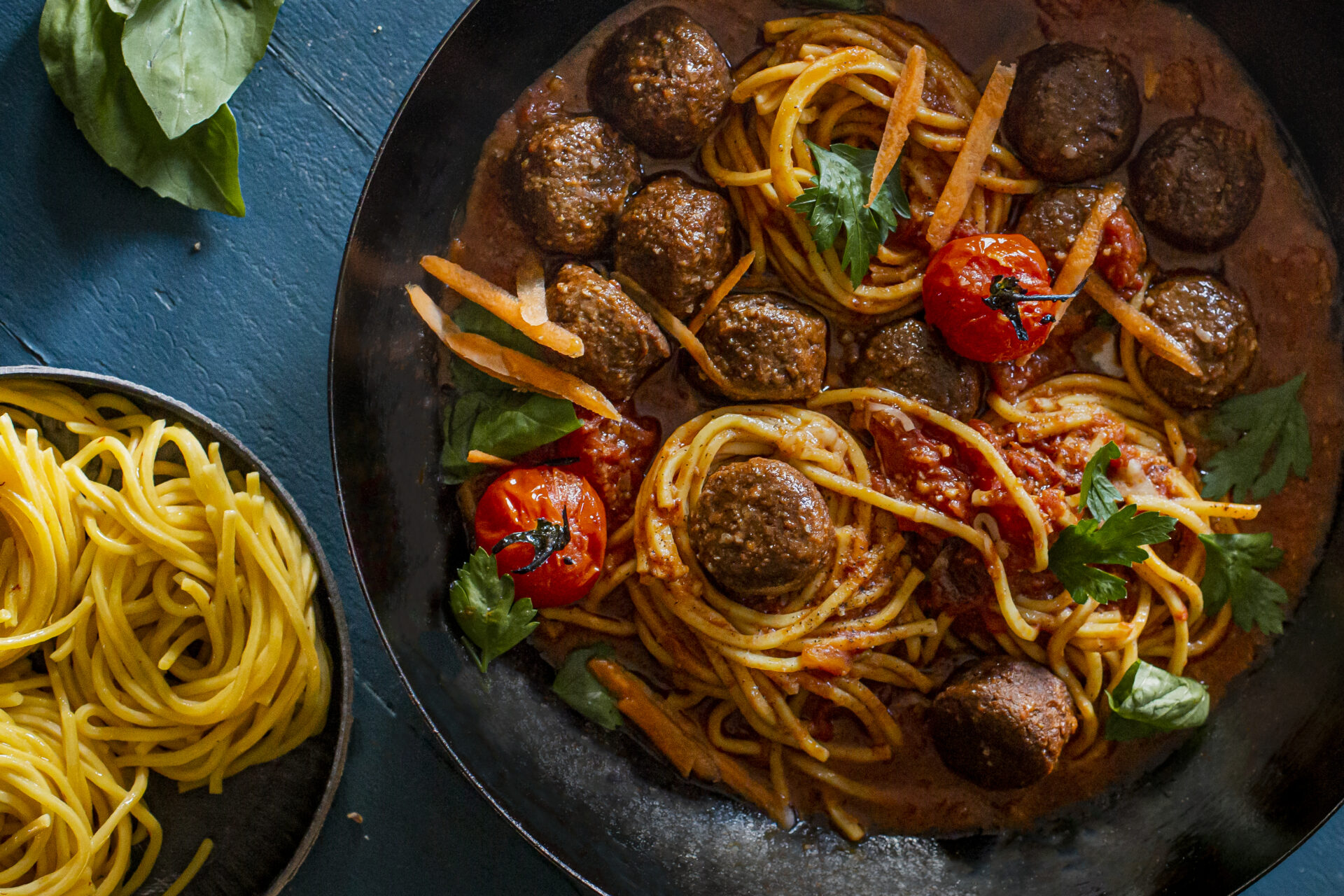 Spagetti & pullat • Meeat